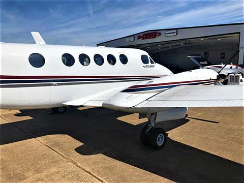 1982 Beechcraft B200 - Image 3