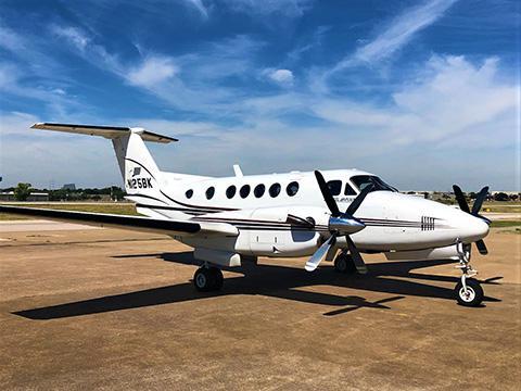 1982 Beechcraft B200 - Image 4